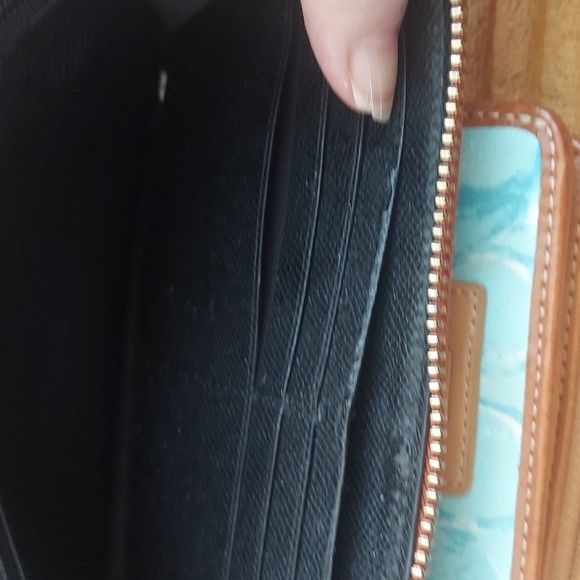 Coach Red and Pink Heart Print Women's Zip around  Wallet - Picture 3 of 6